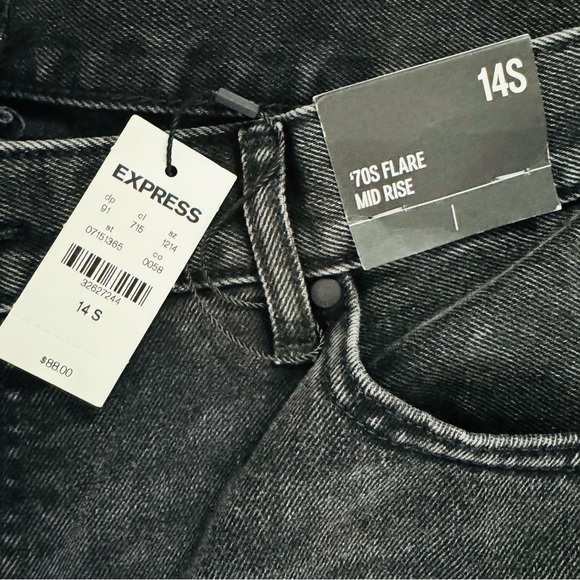 Express Black Flare Wide Leg Jeans for Effortless Style - Picture 4 of 6